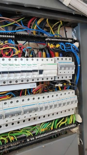 Breaker board tidy-up by AFRA Electrician