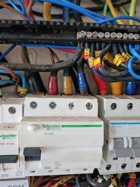 Breaker replacement by AFRA Electrician